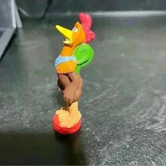 Chicken Run Rocky Rooster PVC Figure 3.5 Inches - Picture 2 of 6